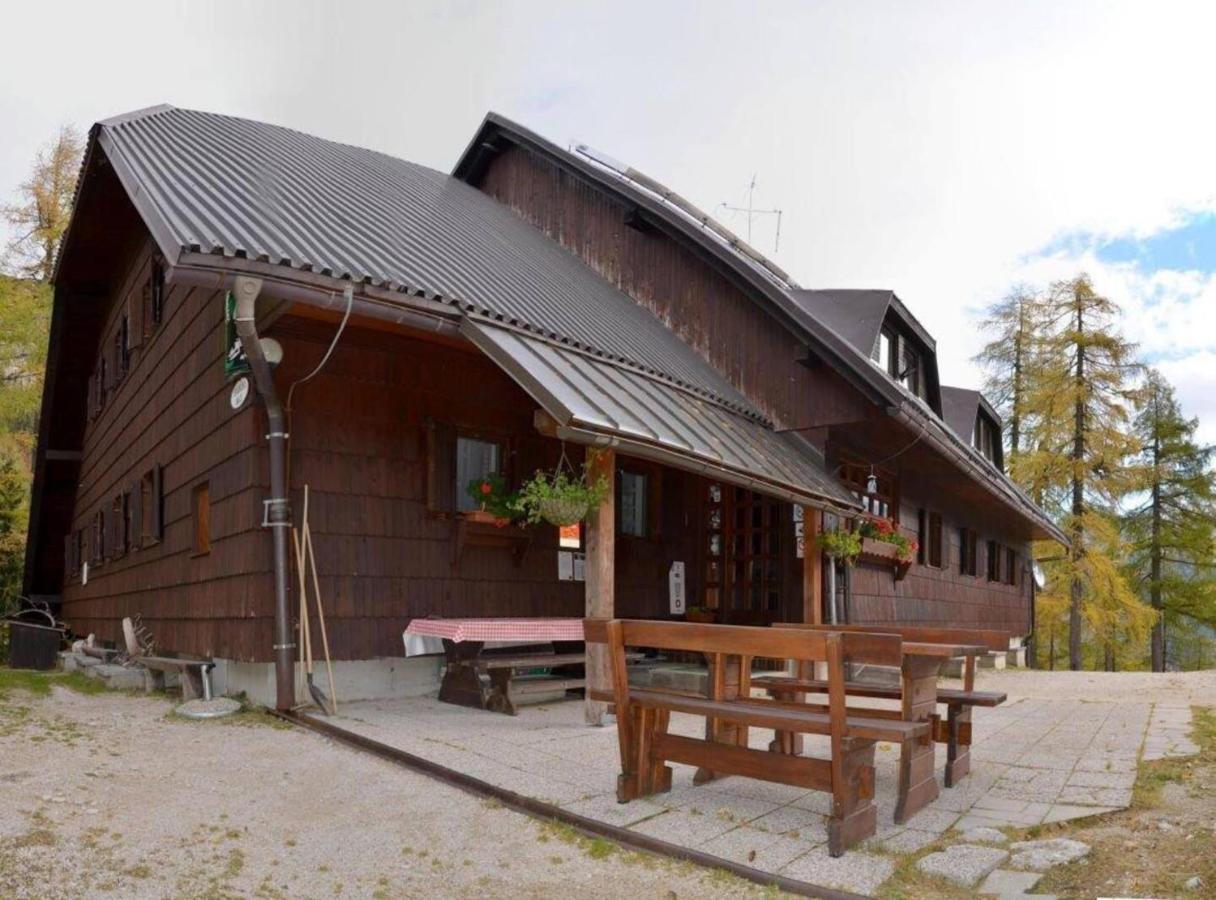 Hotel Erjavceva Mountain Hut At Vrsic Pass Kranjska Gora Exterior foto