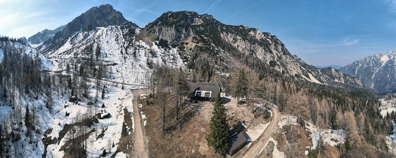 Hotel Erjavceva Mountain Hut At Vrsic Pass Kranjska Gora Exterior foto