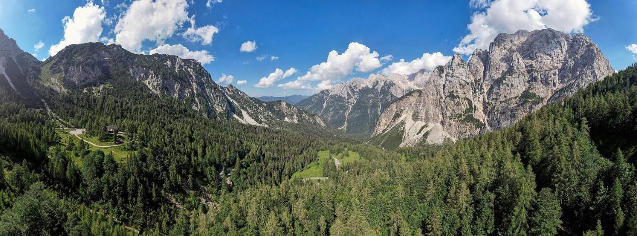 Hotel Erjavceva Mountain Hut At Vrsic Pass Kranjska Gora Exterior foto